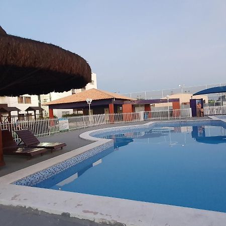 Apartamento Confortavel Em Petrolina 2 Quartos Com Ar Cond E Wi-Fi 300Mb Luaran gambar